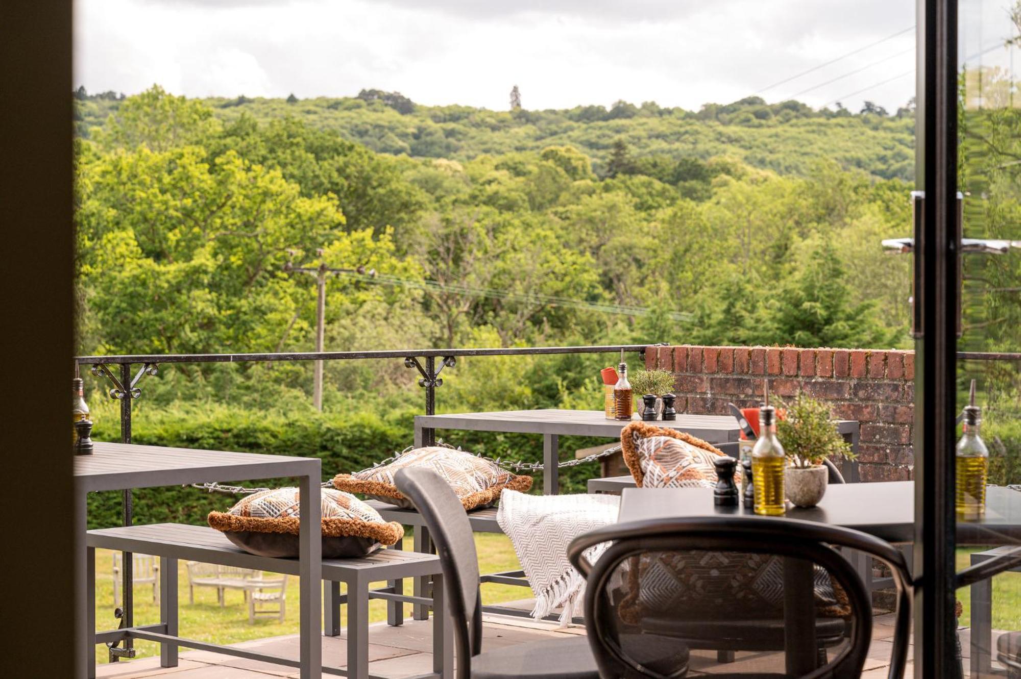 Voco Lythe Hill Hotel & Spa By Ihg Haslemere Eksteriør bilde