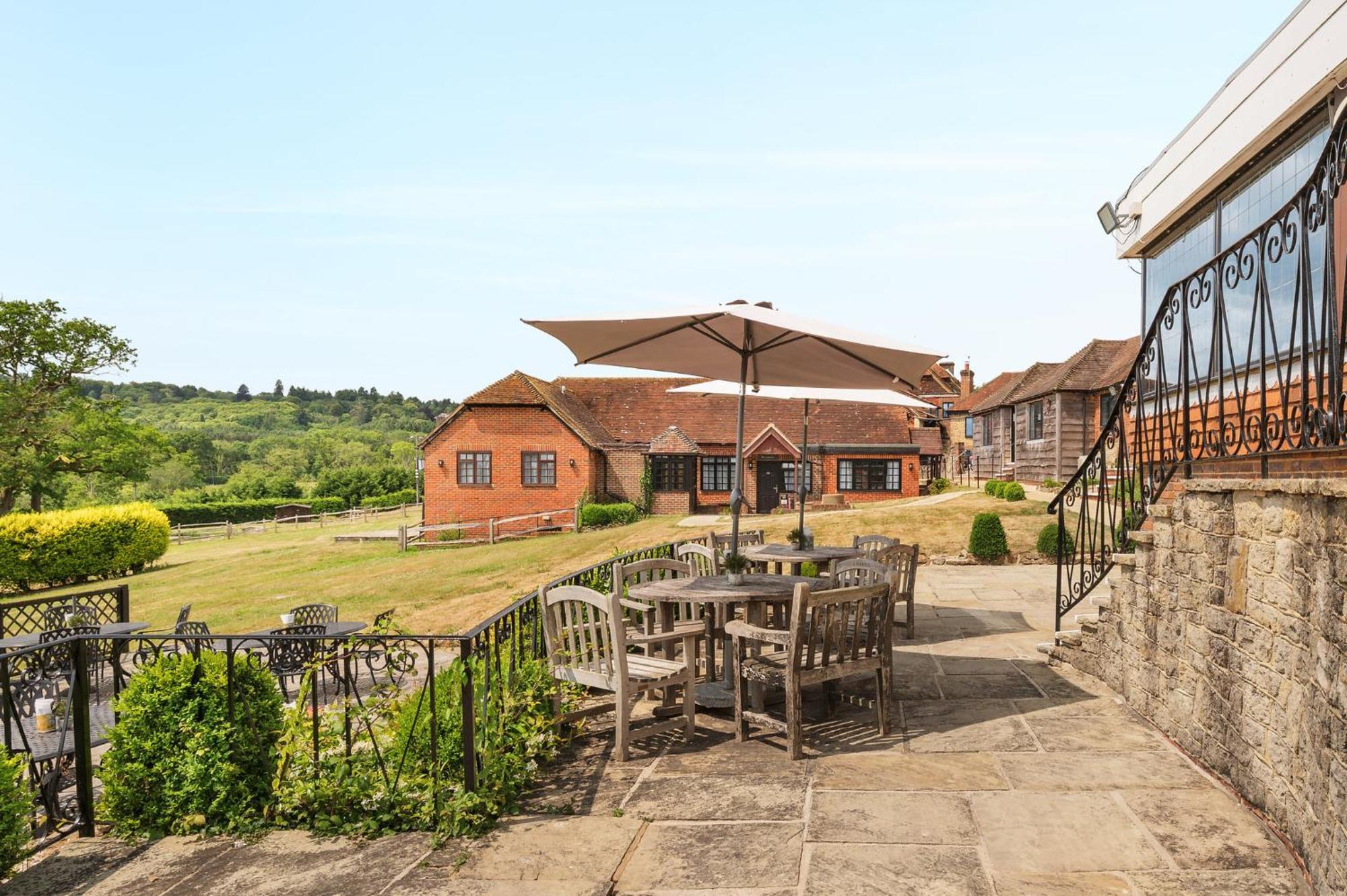 Voco Lythe Hill Hotel & Spa By Ihg Haslemere Eksteriør bilde