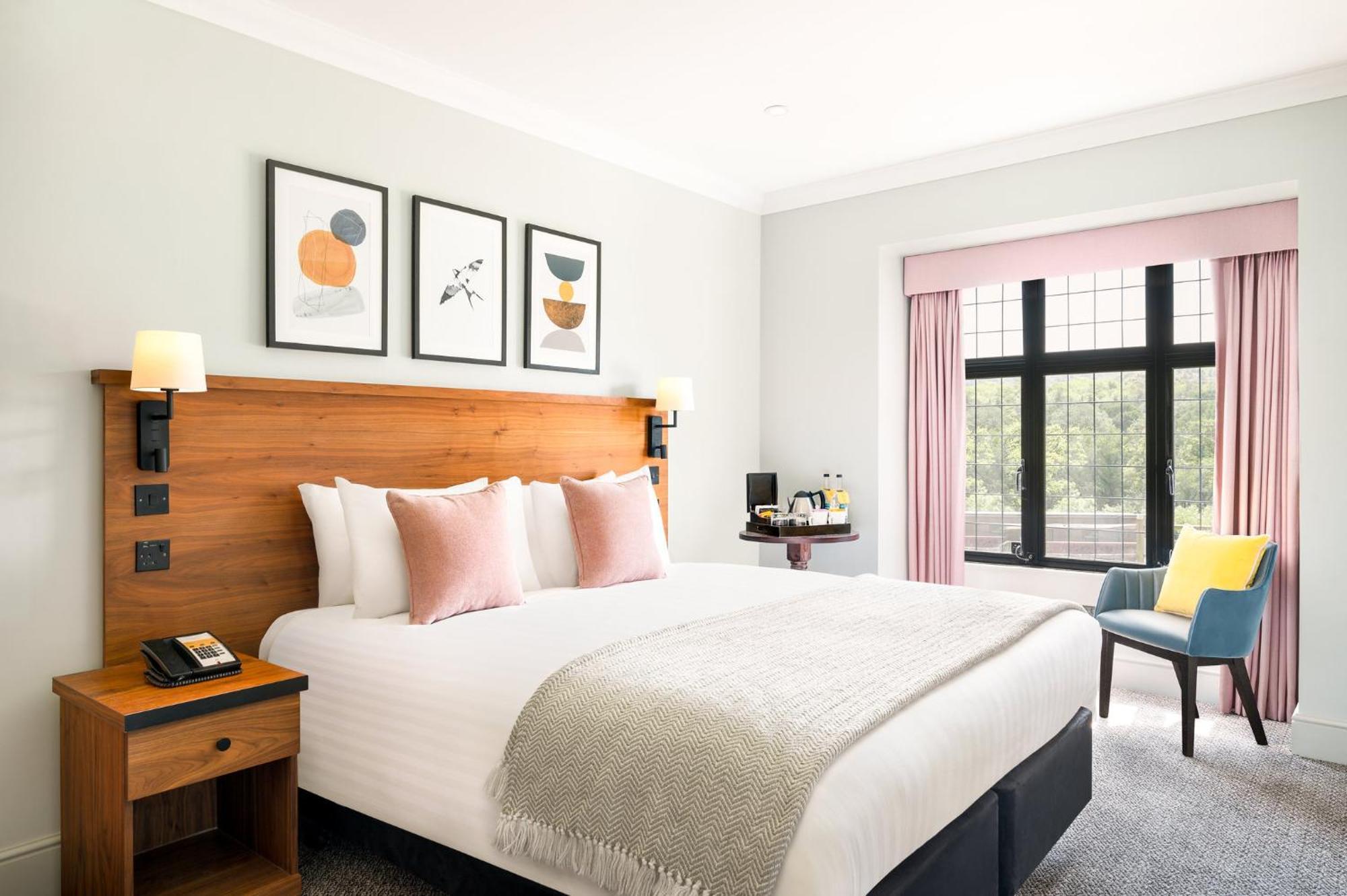 Voco Lythe Hill Hotel & Spa By Ihg Haslemere Eksteriør bilde