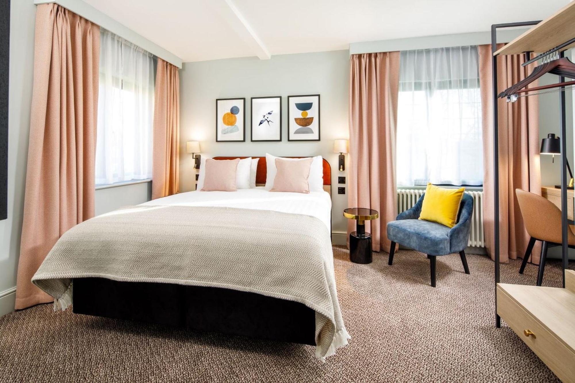 Voco Lythe Hill Hotel & Spa By Ihg Haslemere Eksteriør bilde